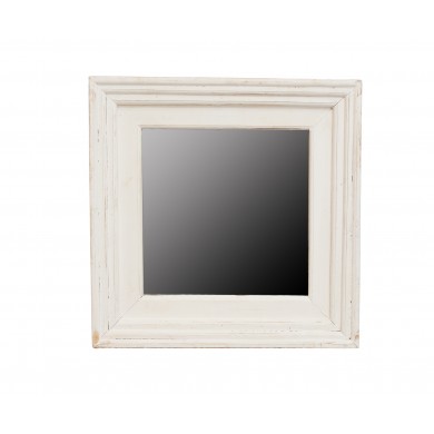 Огледало с бяла рамка